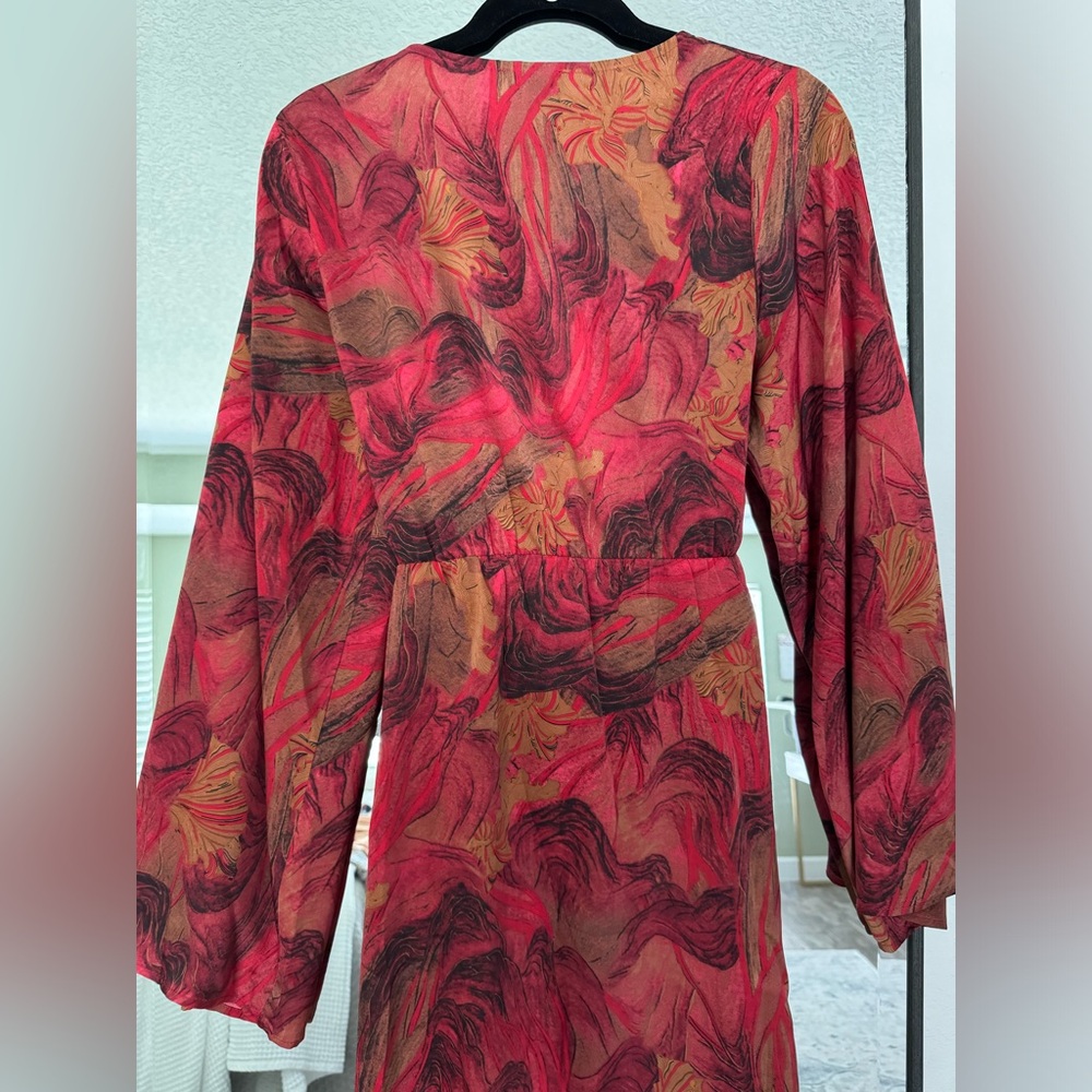 Vici Blaze Printed Bell Sleeve Mini Dress - Picture 4 of 4